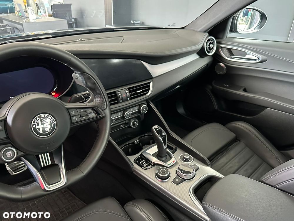 Alfa Romeo Giulia 2.0 Turbo Veloce Q4 - 5