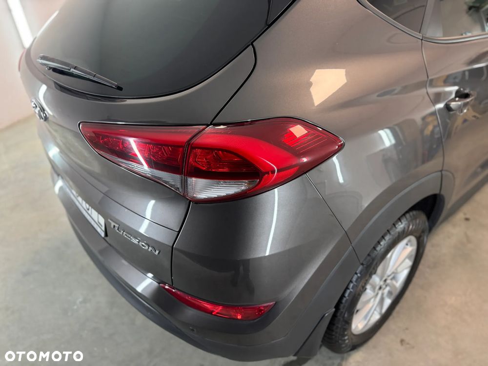 Hyundai Tucson 1.6 GDI BlueDrive GO 2WD - 12