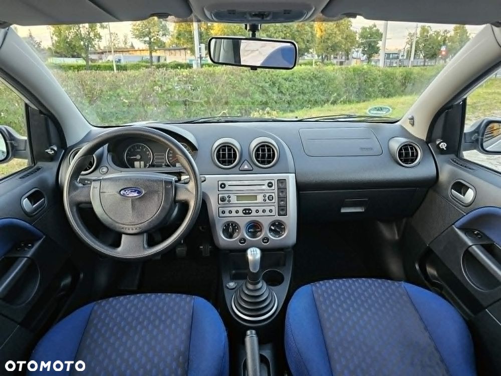 Ford Fiesta 1.4 Futura - 9