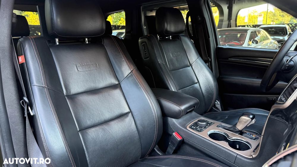 Jeep Grand Cherokee - 13