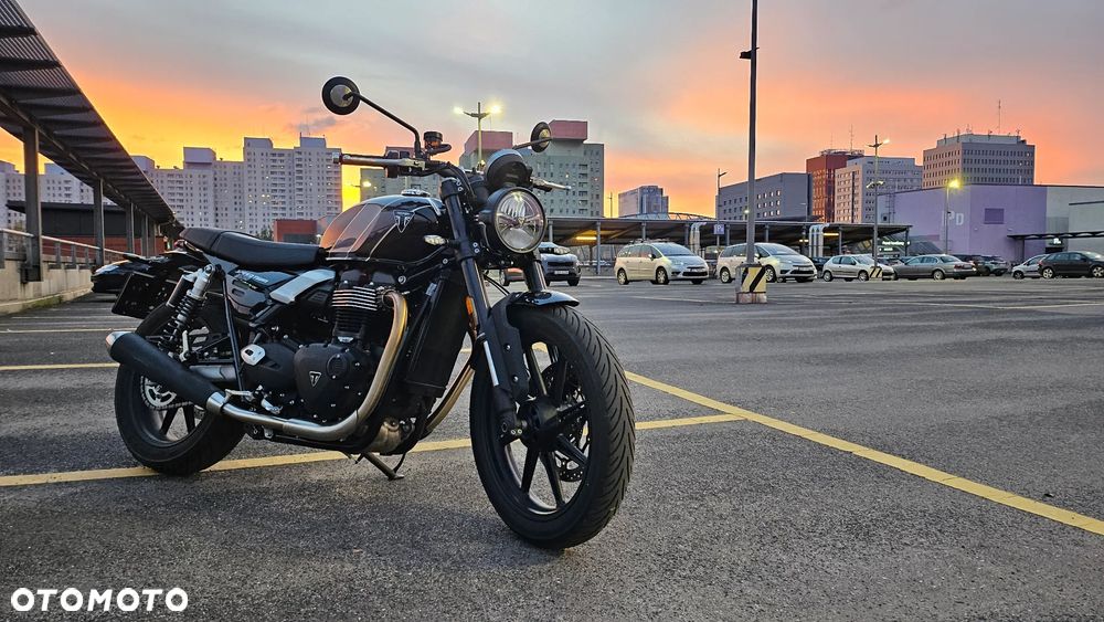 Triumph Speed Twin - 2
