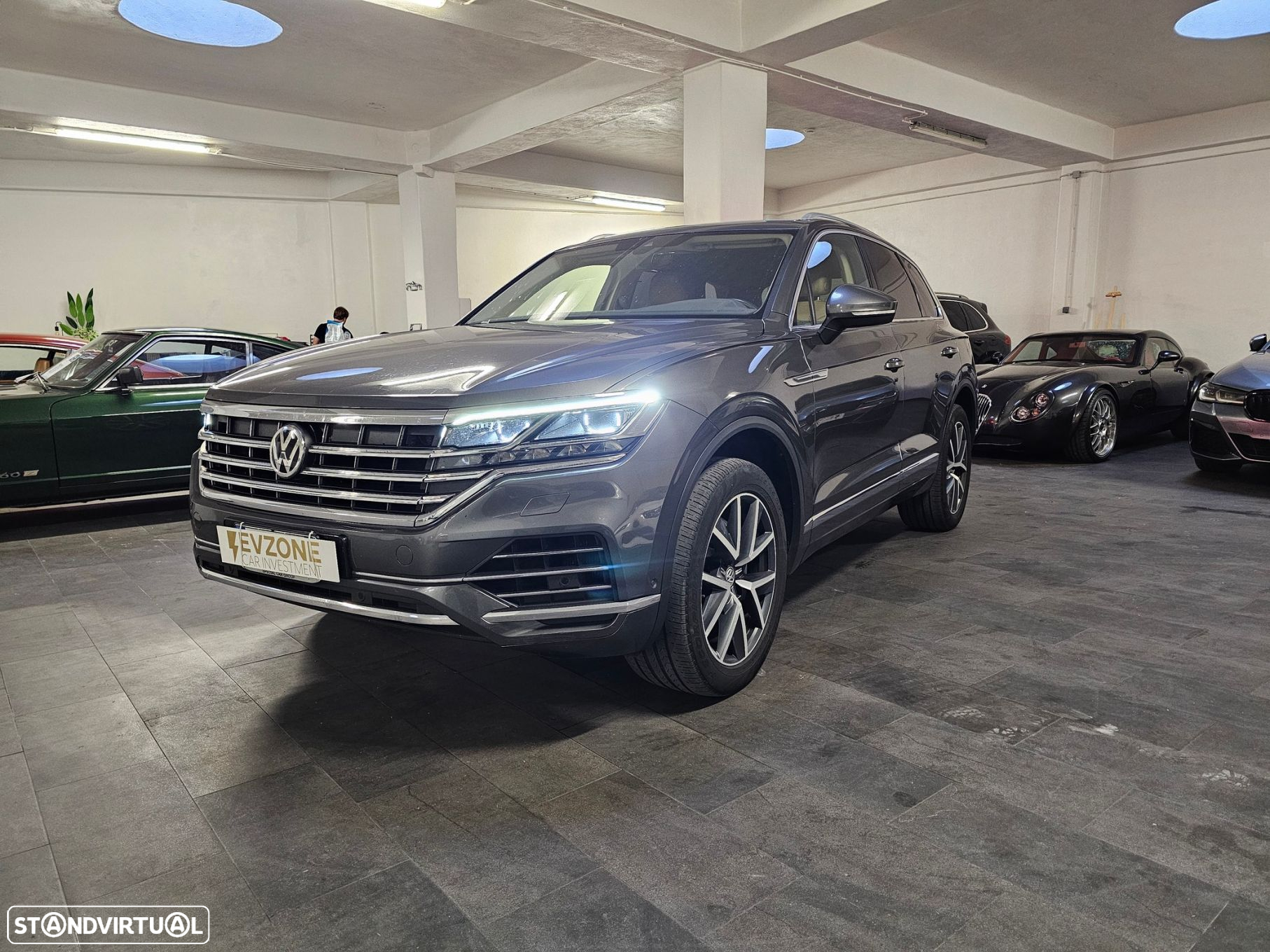 VW Touareg 3.0 TDI V6 Elegance Plus - 4