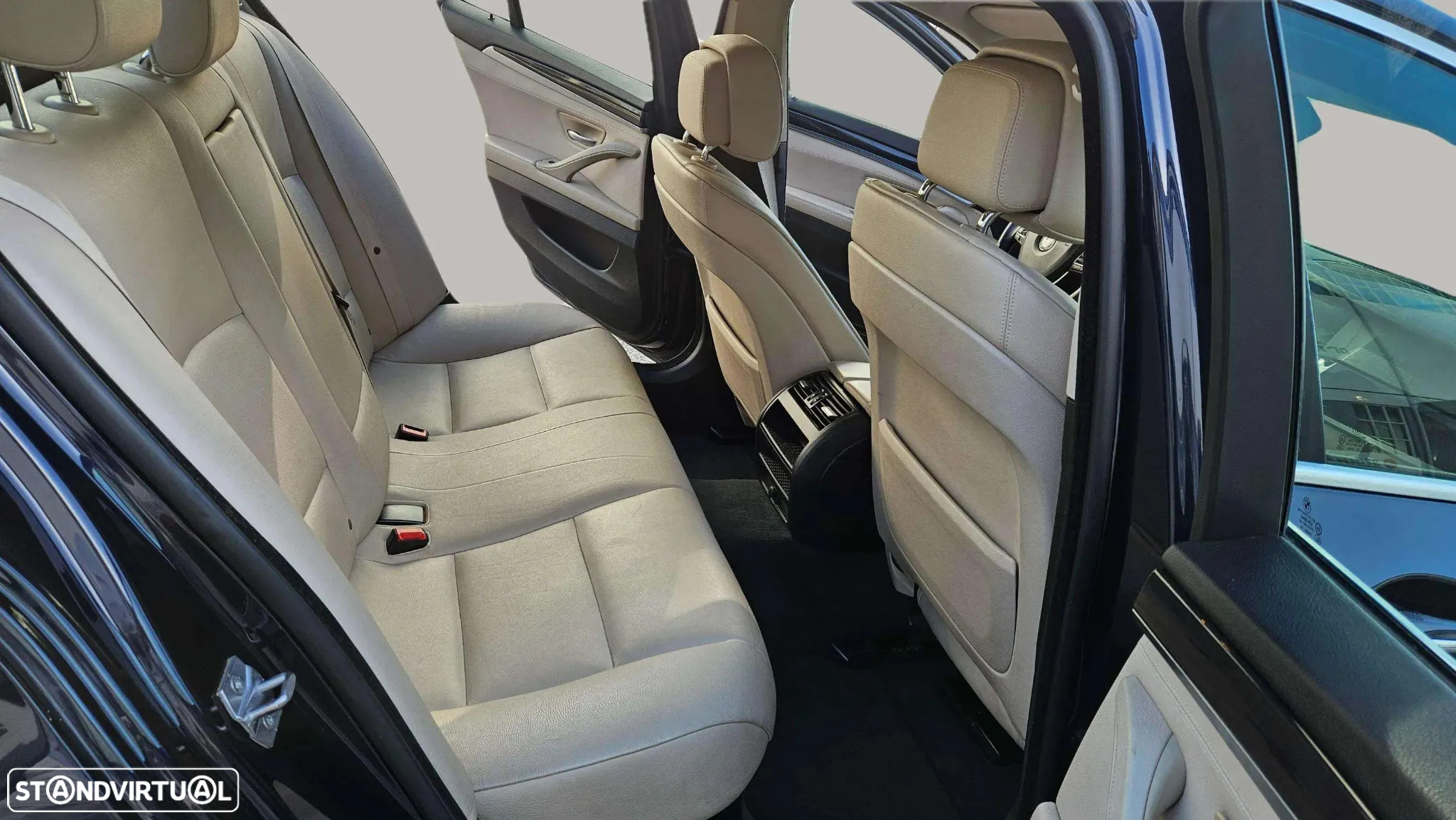 BMW 525 d Exclusive Auto 126g - 12
