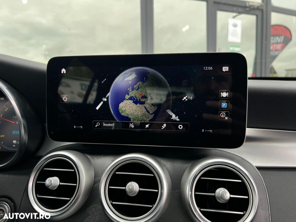 Mercedes-Benz GLC 350 e 4Matic 7G-TRONIC AMG Line - 11