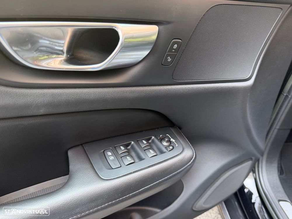 Volvo V60 2.0 T6 AWD TE Inscription Expression - 29