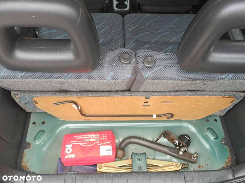 Suzuki Jimny 1.3 JLX - 16