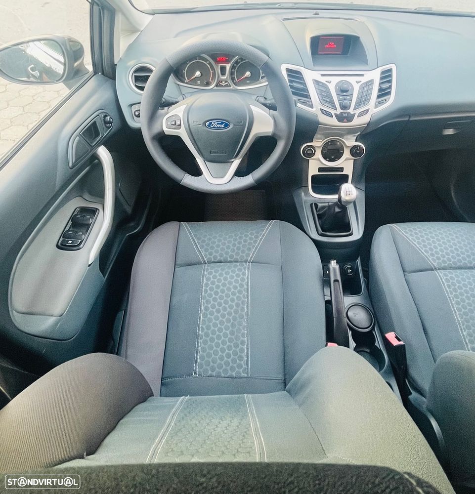 Ford Fiesta 1.4 TDCi Titanium - 23