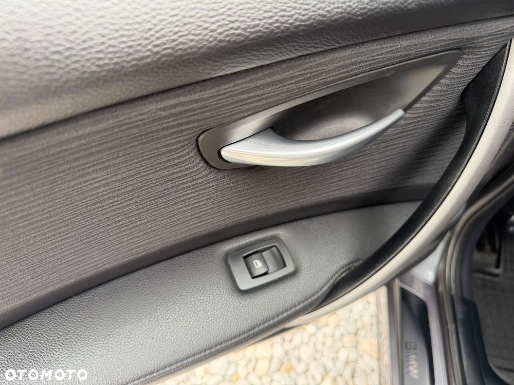 BMW Seria 1 116i - 20