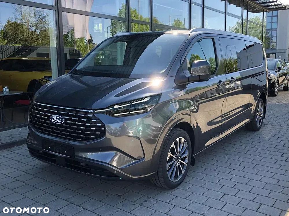 Ford Tourneo Custom - 3