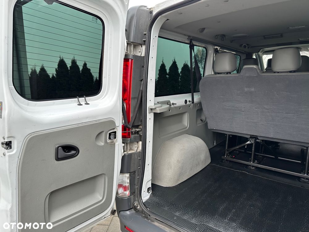 Opel Vivaro - 23