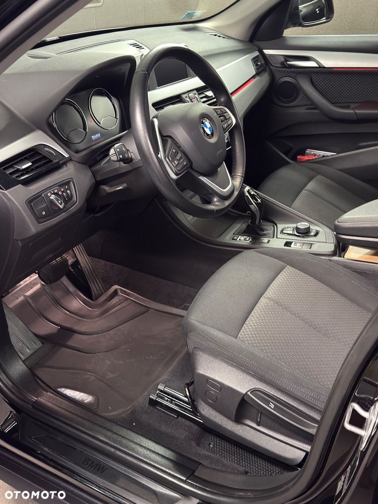 BMW X1 sDrive18i - 13