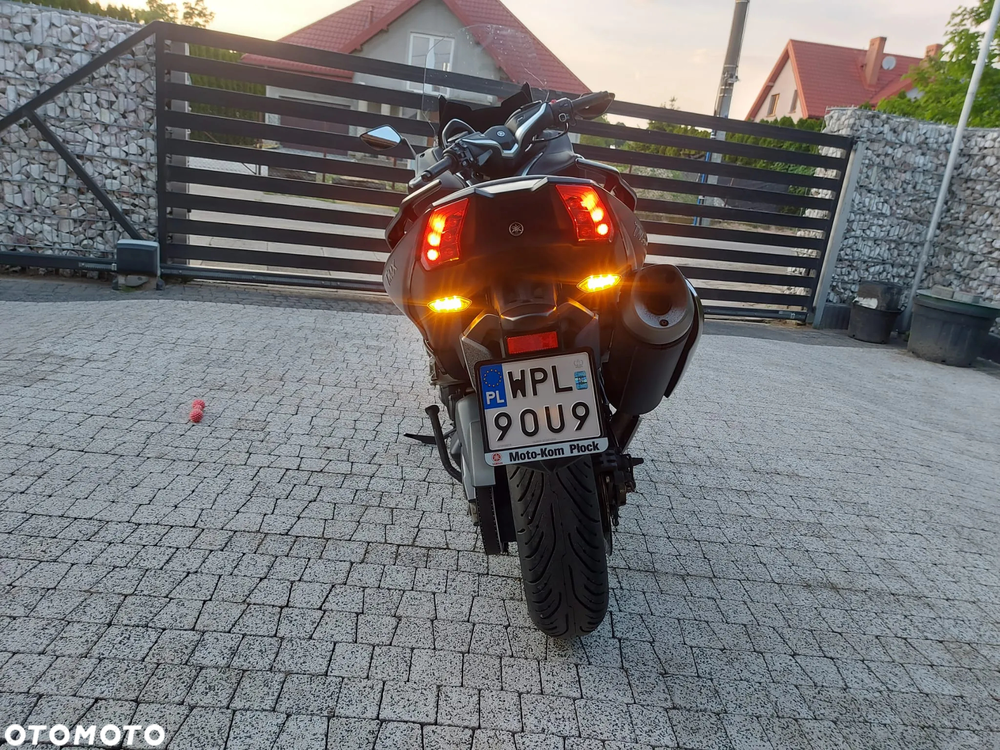 Yamaha Tmax - 8