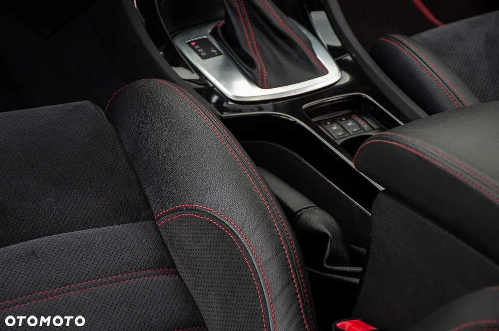 Ford Mondeo SW 2.0 EcoBoost Titanium S - 25