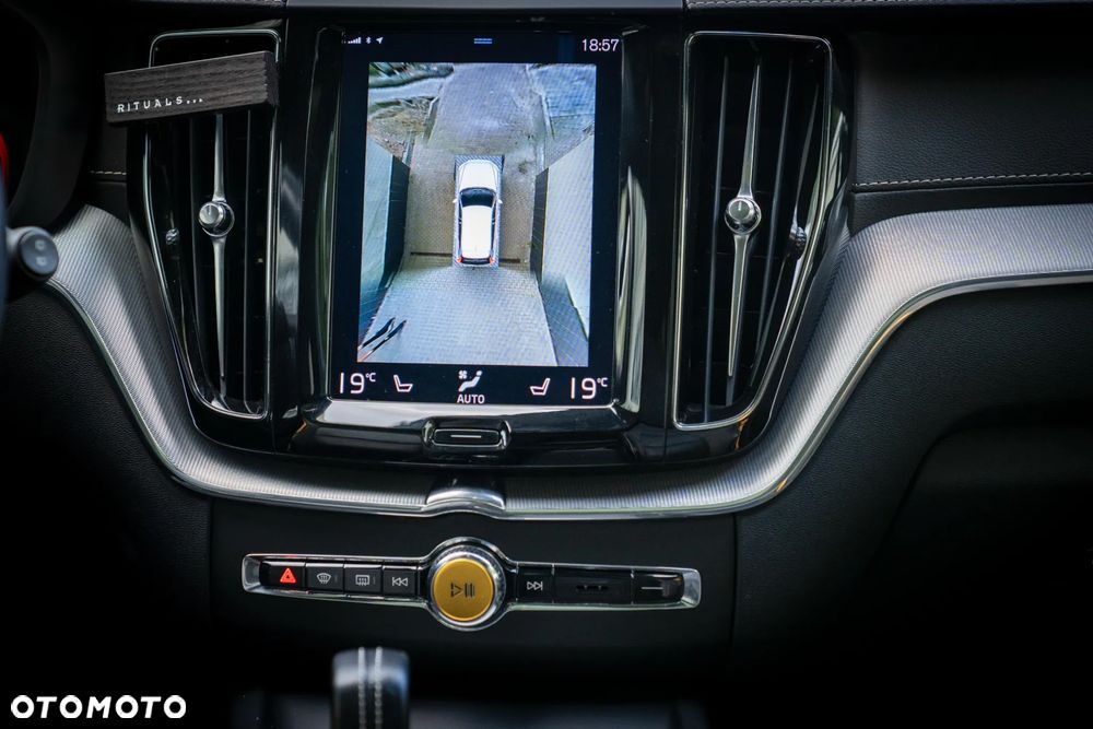 Volvo XC 60 T8 AWD Geartronic Polestar Engineered - 17