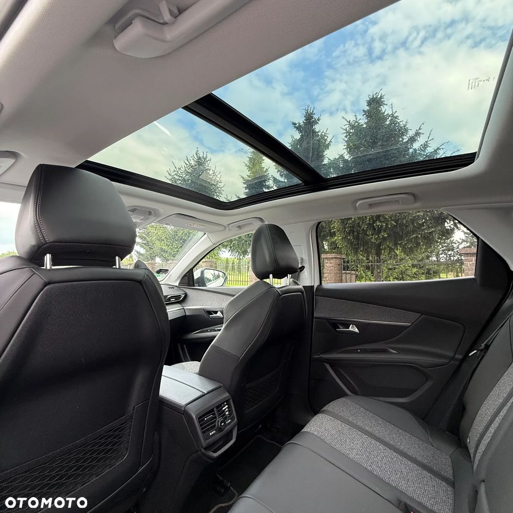 Peugeot 3008 1.2 PureTech Allure S&S EAT8 - 11