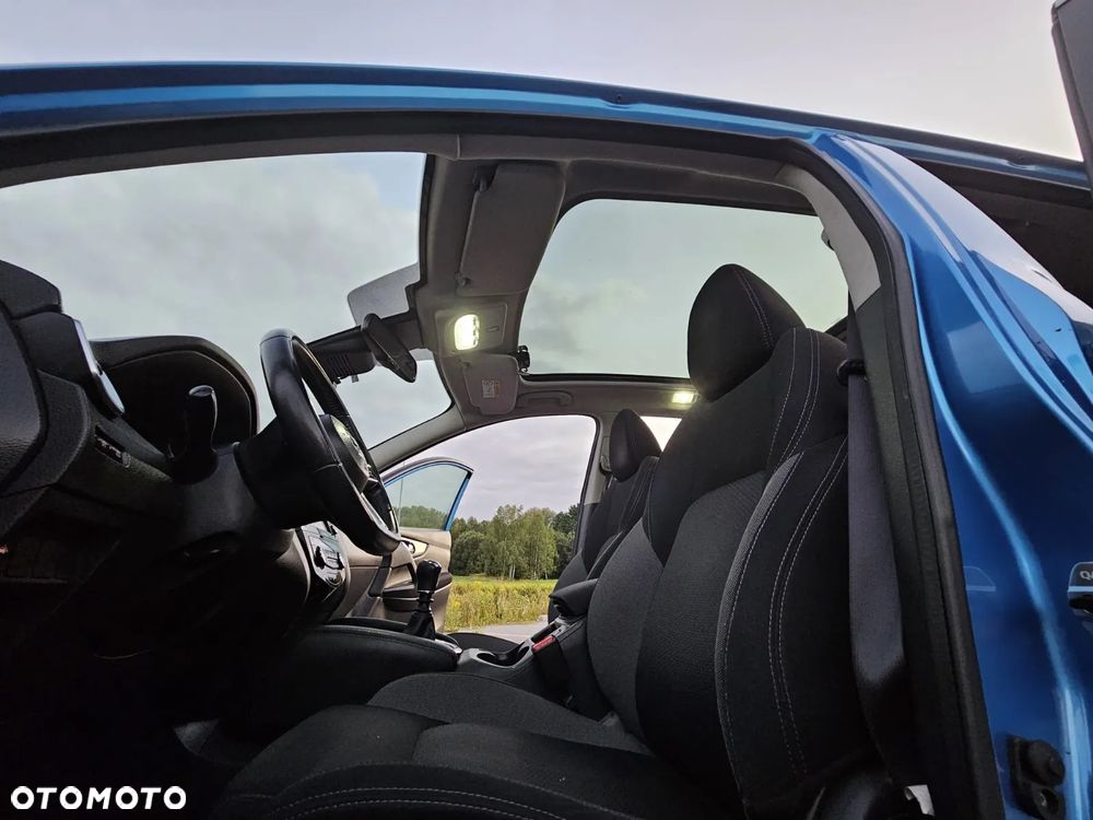 Nissan Qashqai 1.2 DIG-T N-Connecta EU6 - 22