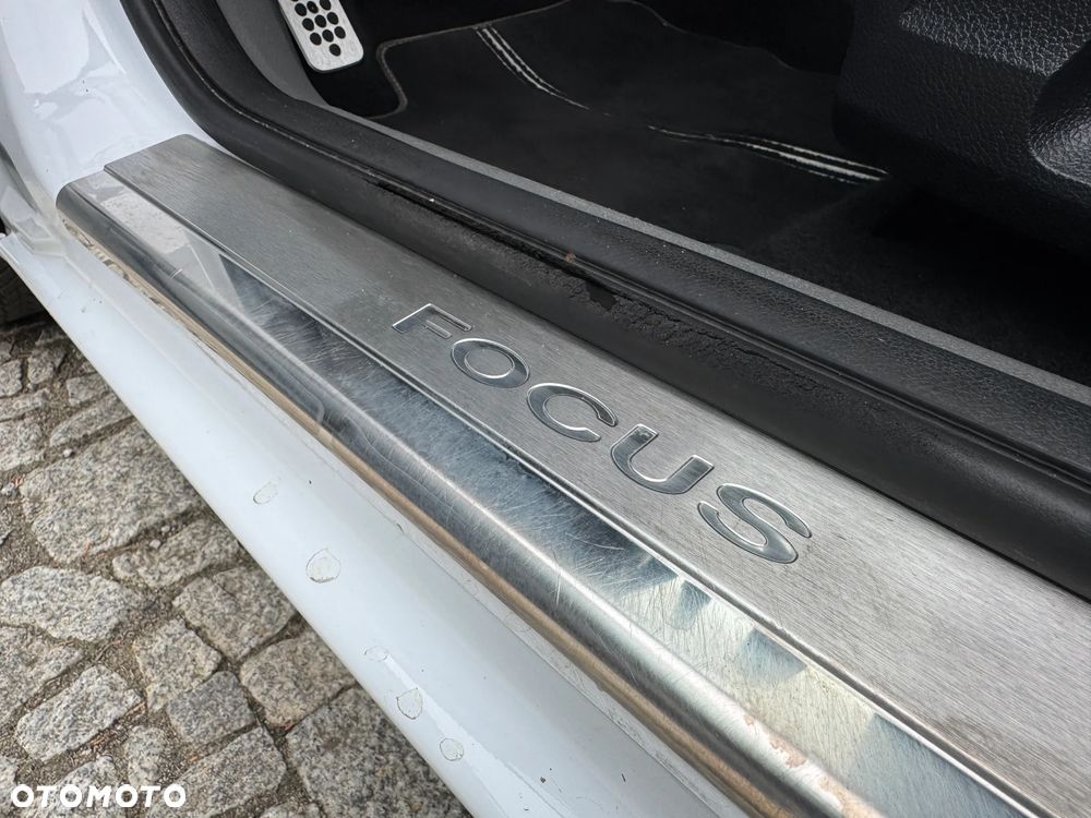 Ford Focus 1.6 16V Style - 28
