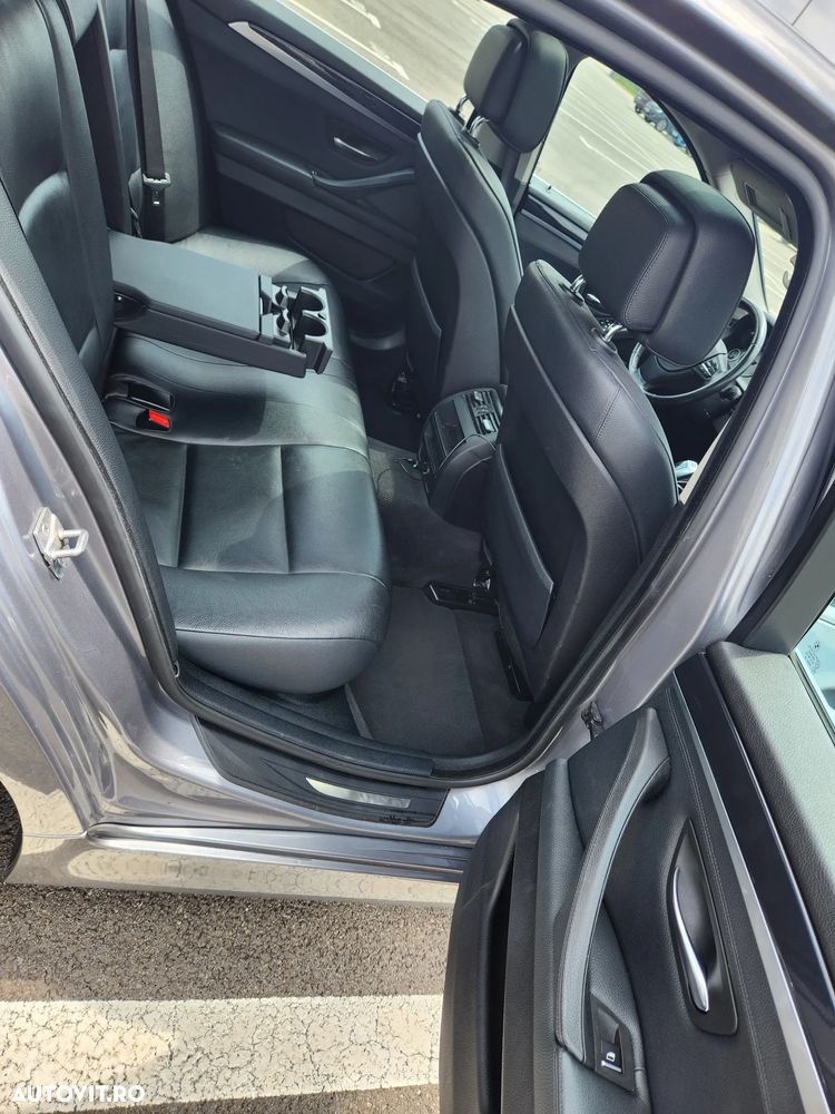 BMW Seria 5 525d Sport-Aut. - 17