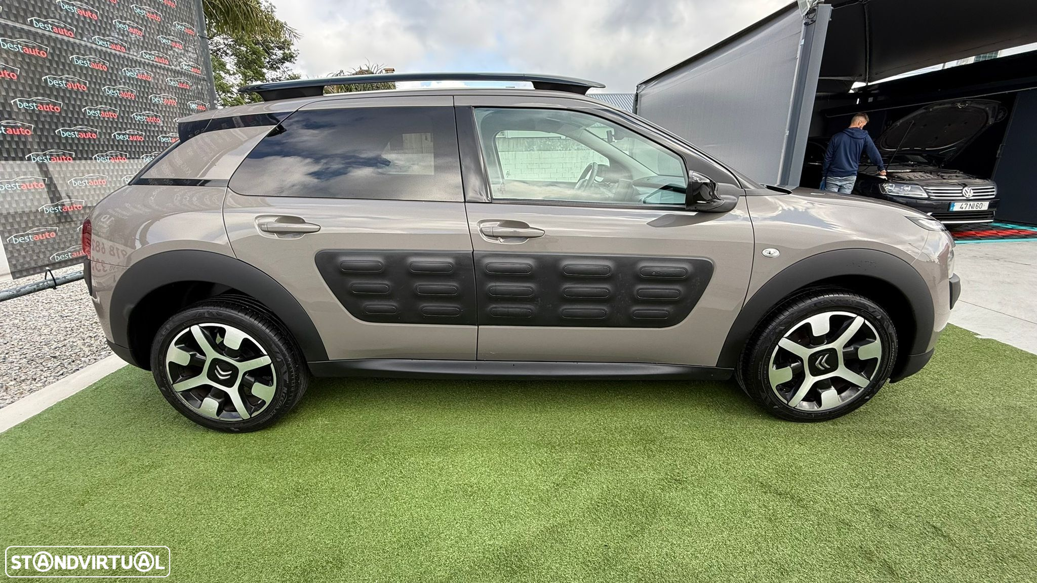Citroën C4 Cactus 1.2 PureTech Shine - 4