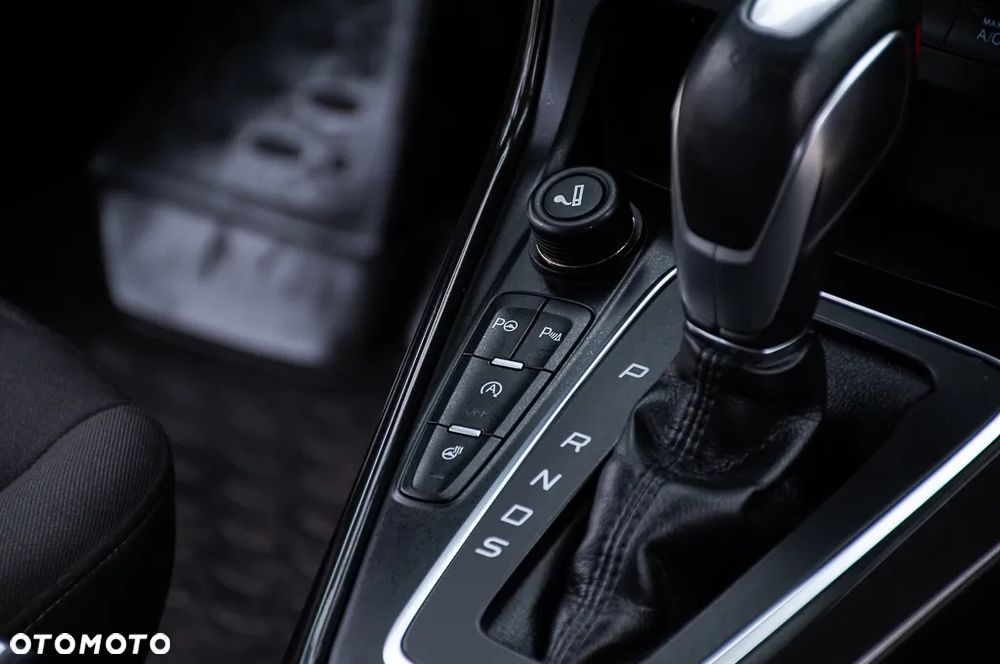 Ford Focus 1.5 EcoBoost Titanium Business - 21