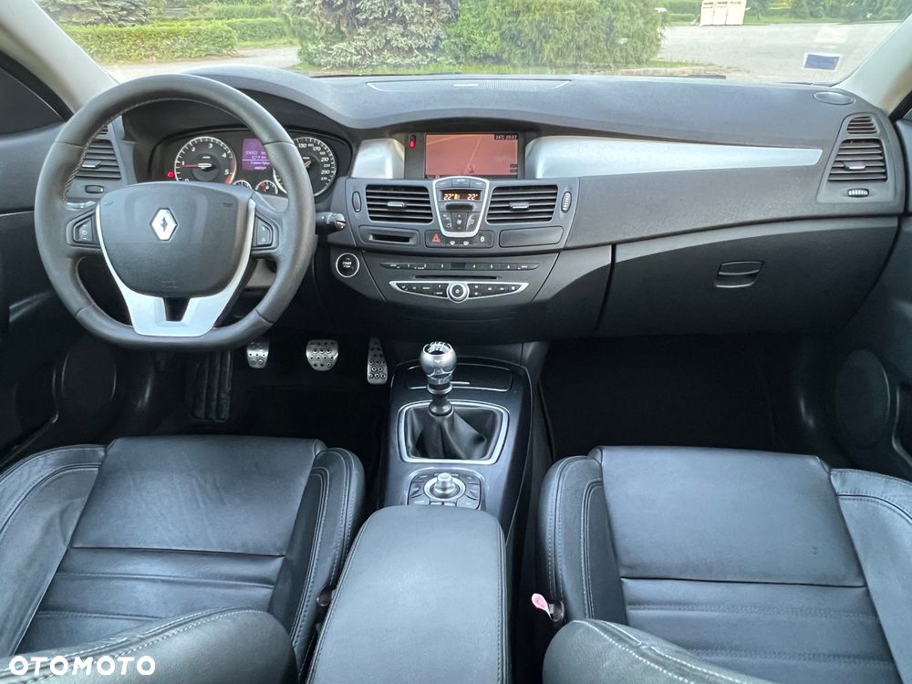 Renault Laguna dCi 180 FAP GT - 8