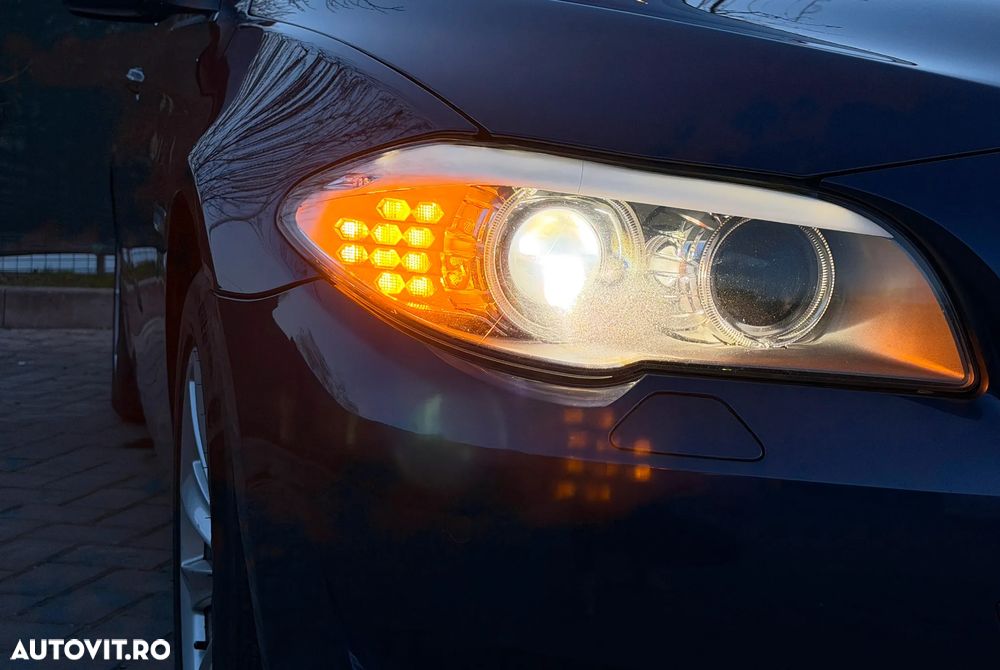 BMW Seria 5 520d Aut. - 25