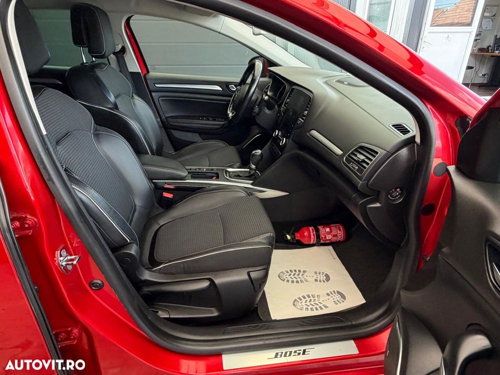Renault Megane ENERGY dCi 110 EDC BOSE EDITION - 6