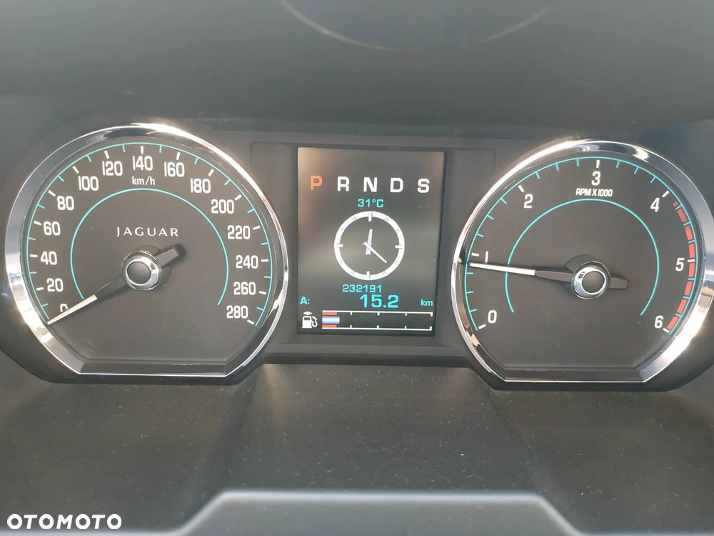Jaguar XF 3.0 V6 D Luxury - 15