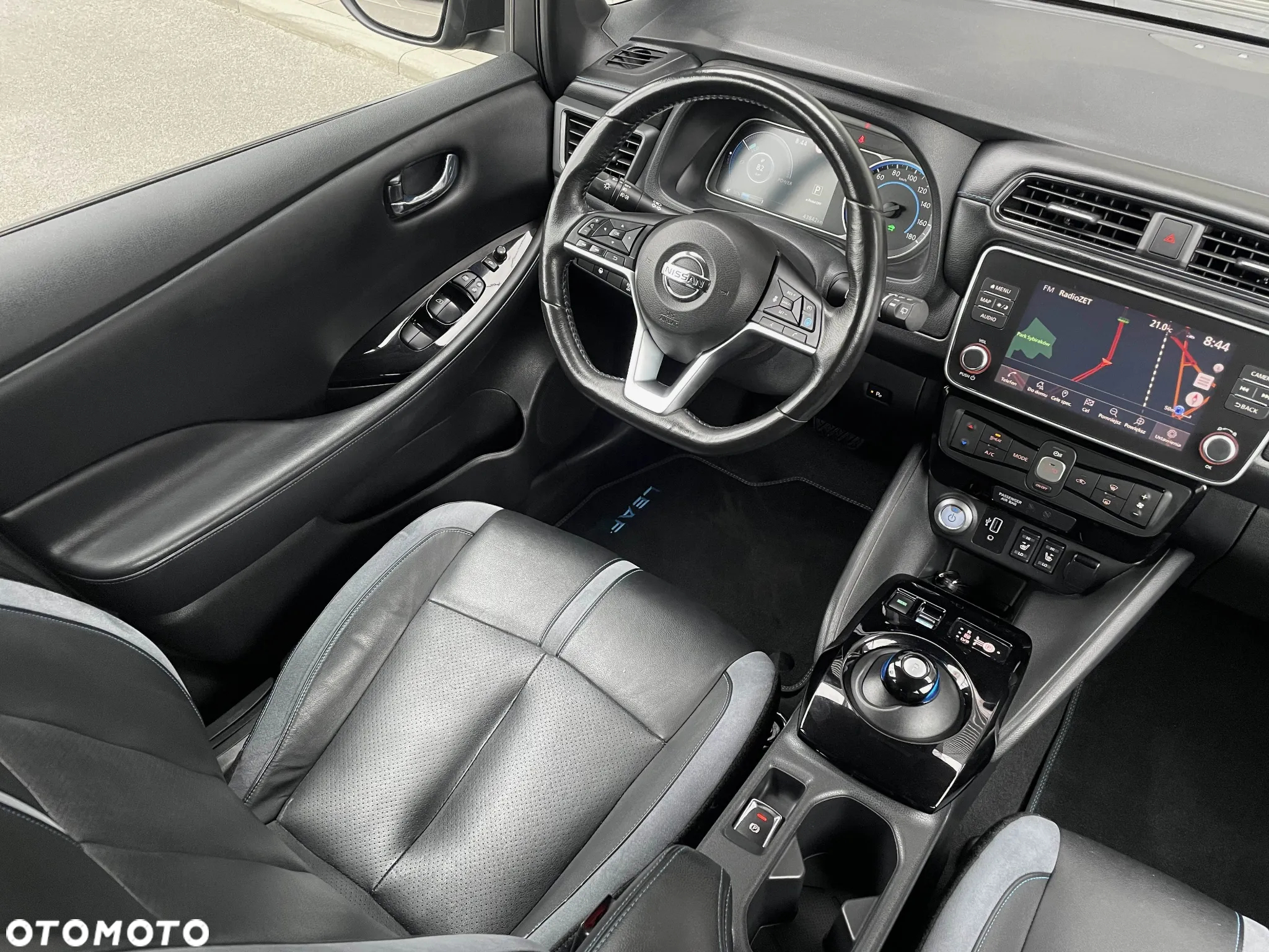Nissan Leaf 40 kWh Tekna - 28