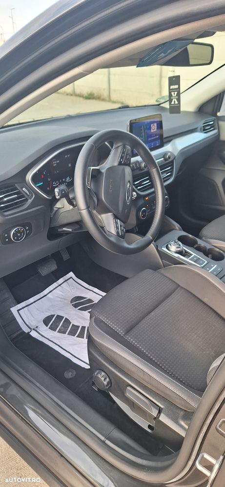 Ford Focus 1.5 TDCi DPF Start-Stopp-System Aut. Business - 8