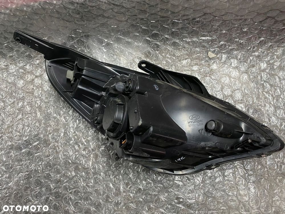 LAMPA LEWA ZWYKŁA HYUNDAI I10 I 92101-1J0XX - 9