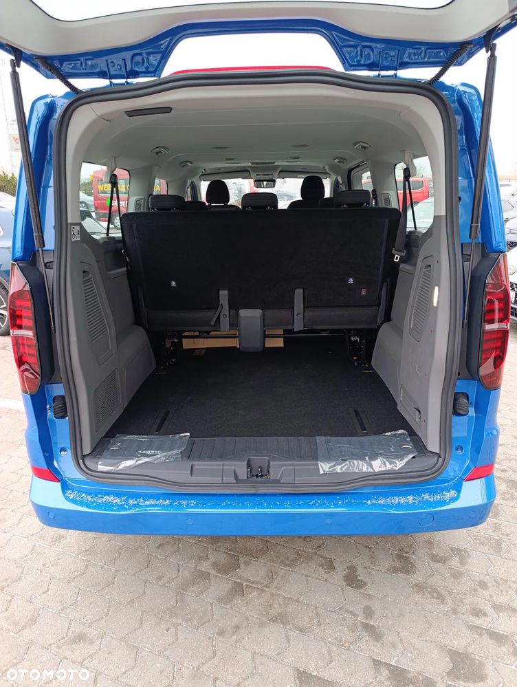 Volkswagen Caravelle - 6