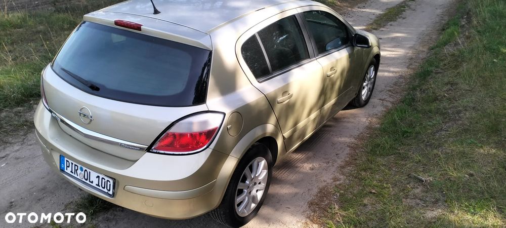 Opel Astra 1.6 16V Dream - 24