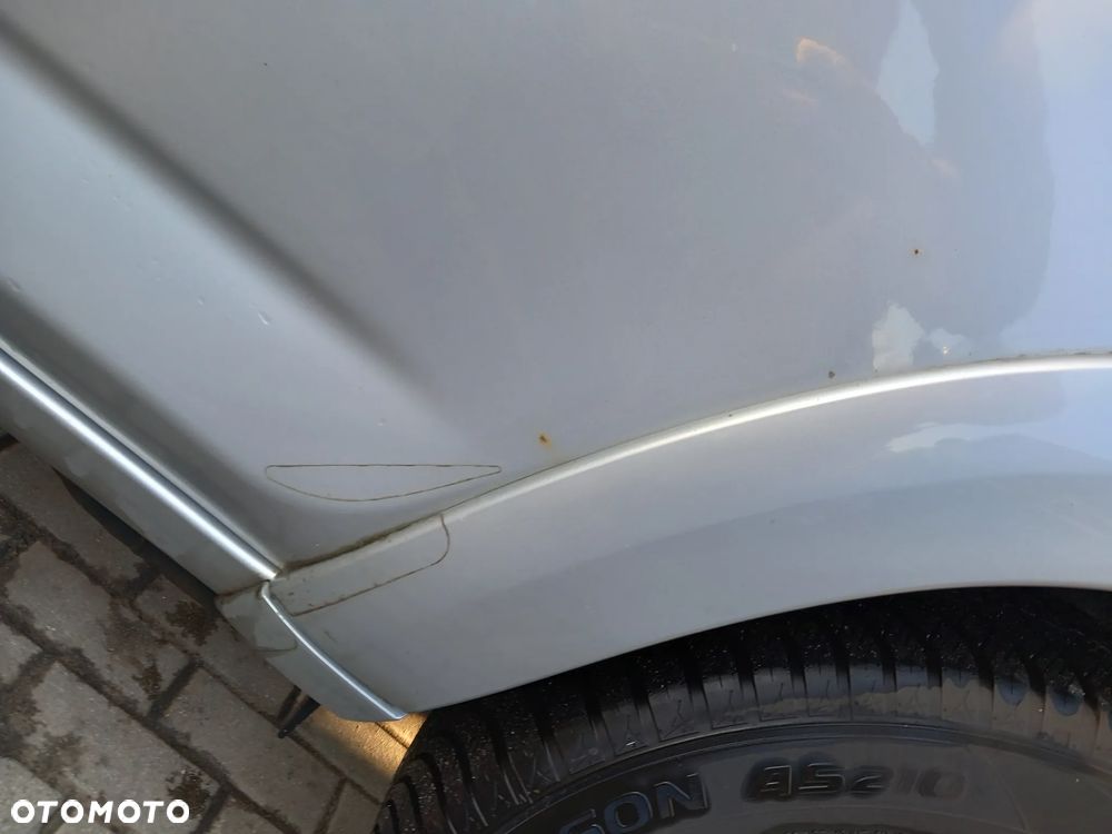 TOYOTA RAV4 III DRZWI LEWE TYLNE LEWY TYŁ KOLOR: 1E7 - 5