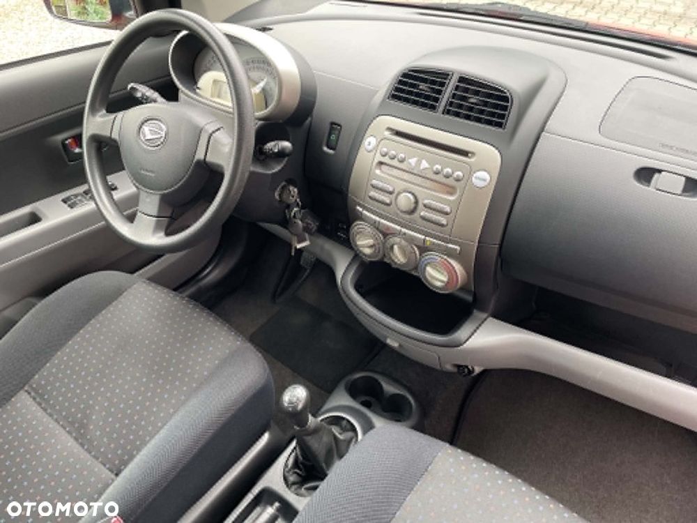 Daihatsu Sirion 1.0 - 12
