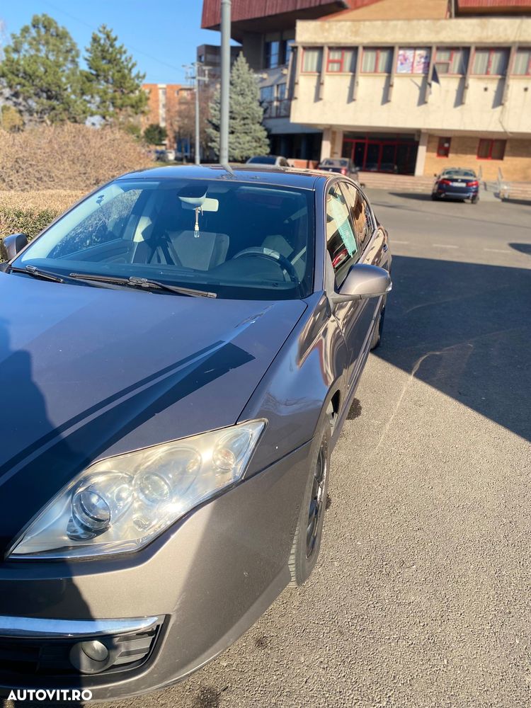 Renault Laguna 1.9 dCi FAP Authentique - 8