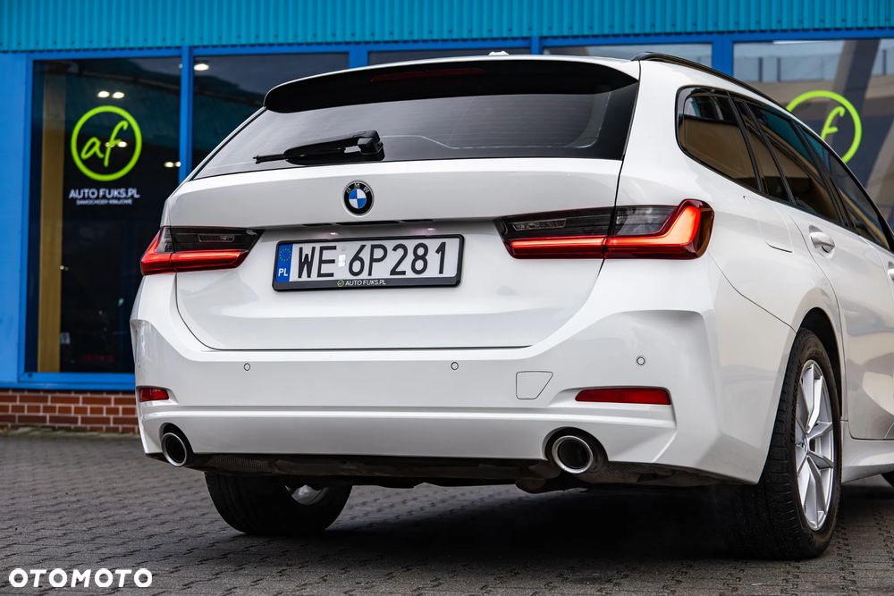 BMW Seria 3 318i - 13