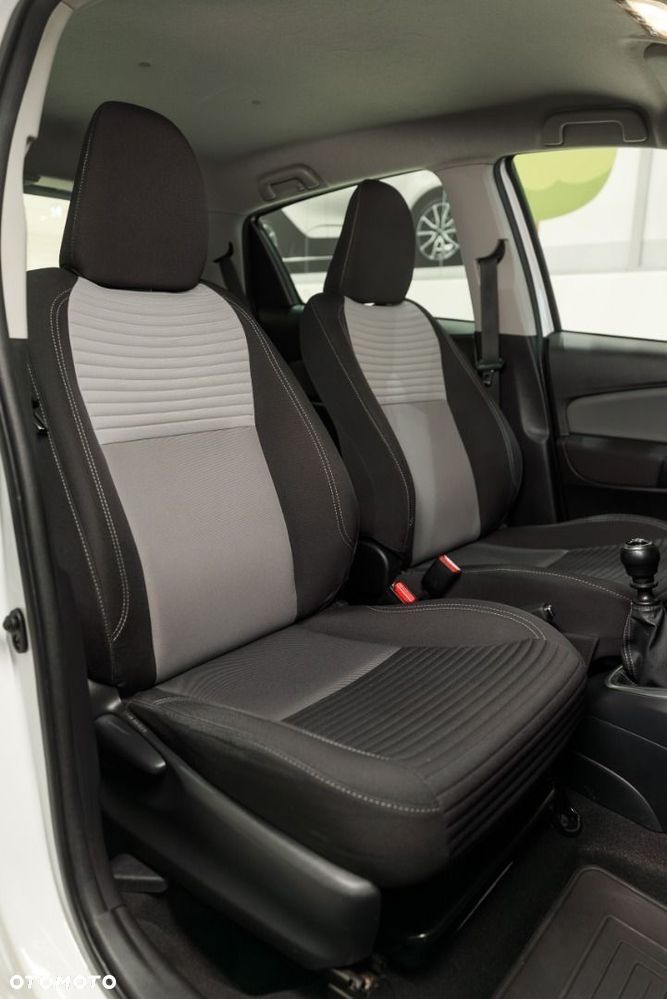 Toyota Yaris - 21