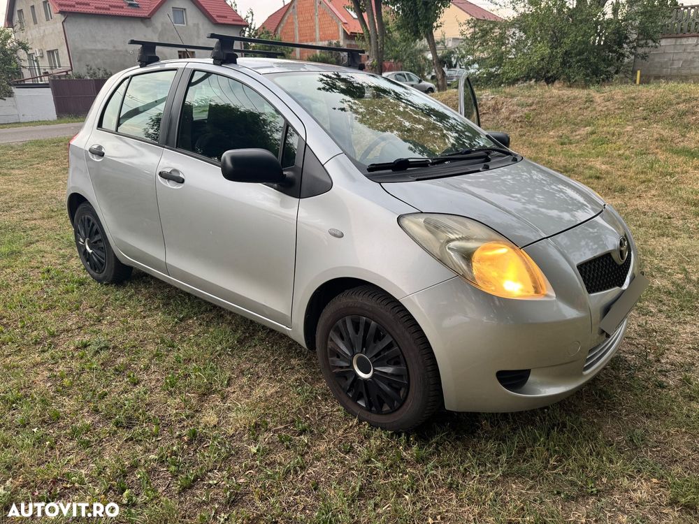 Toyota Yaris 1.0 Base - 8