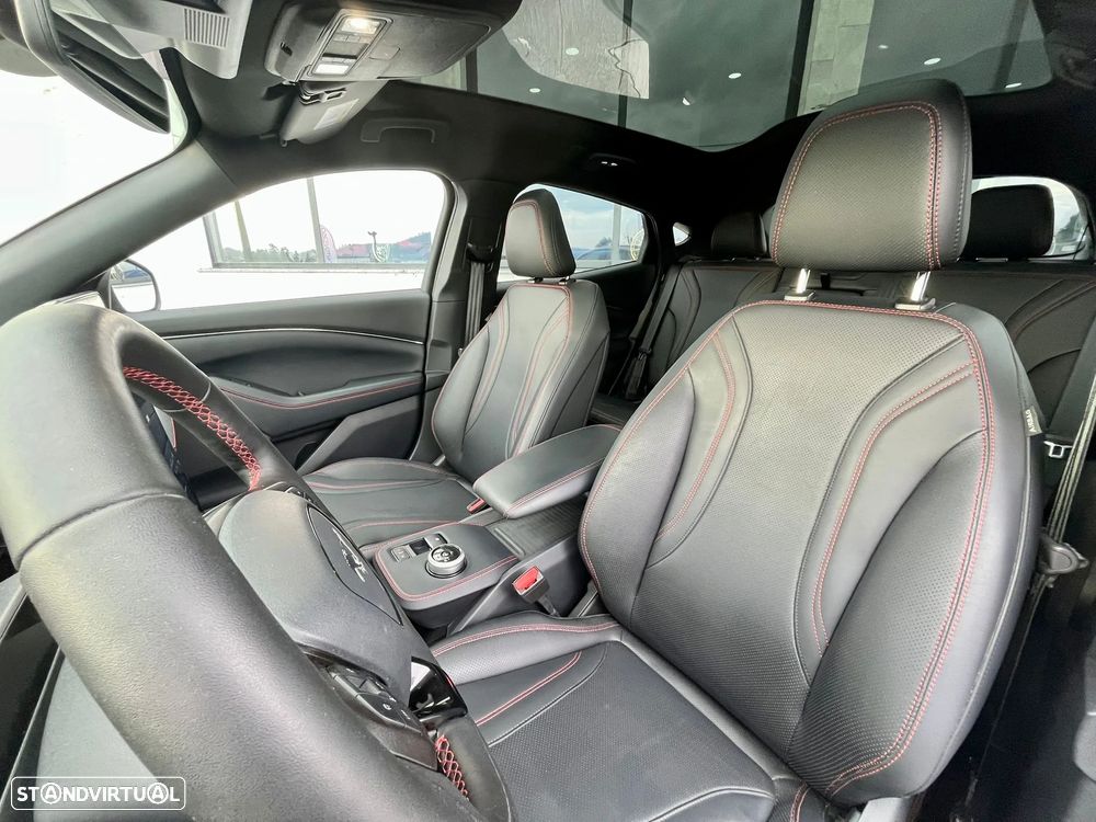 Ford Mustang Mach-E Alargada AWD - 11