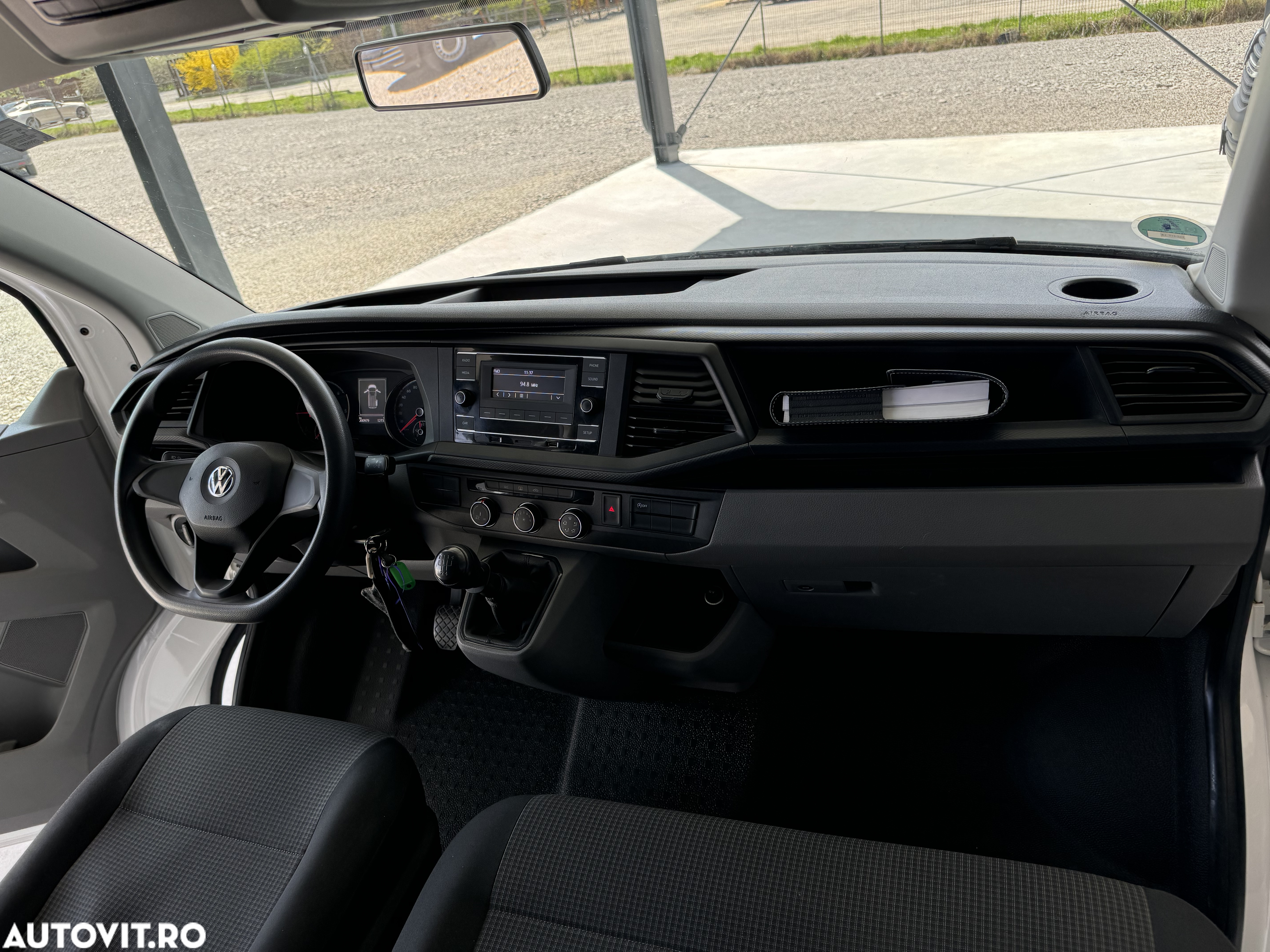 Volkswagen Transporter - 19