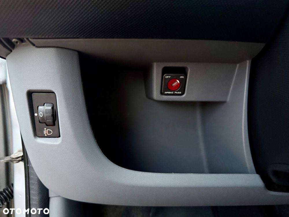 Citroën C1 1.0 Sensodrive Style - 24