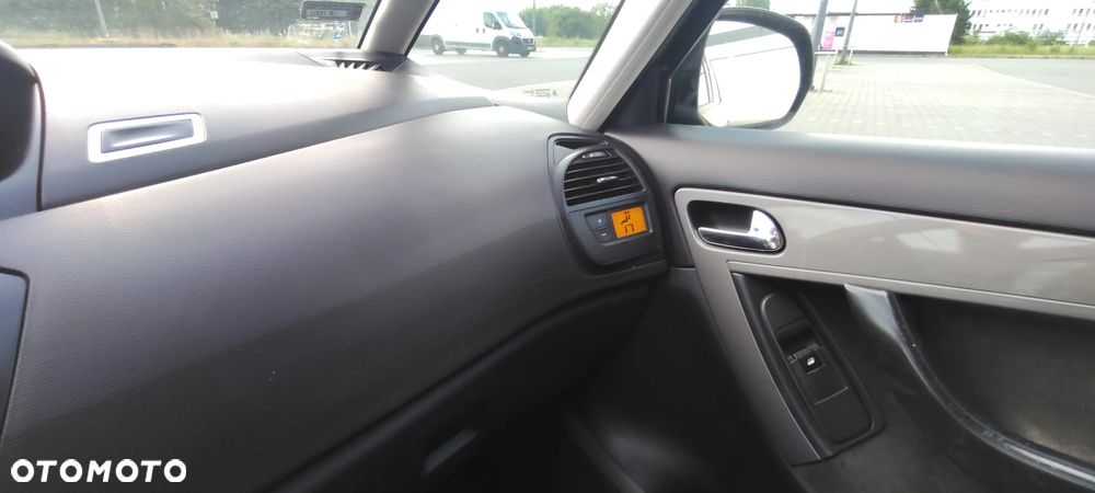 Citroën C4 1.6 HDi Impress Pack - 22