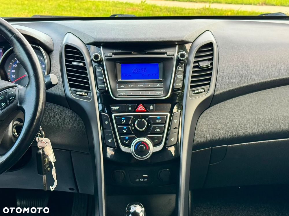 Hyundai i30 blue Kombi 1.6 CRDi DCT Passion - 20