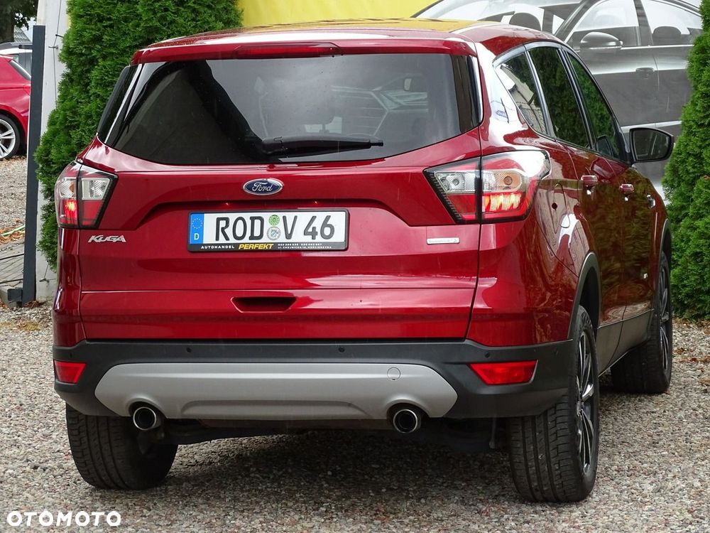 Ford Kuga - 12