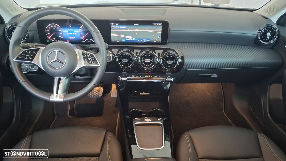 Mercedes-Benz A 200 Standard - 12