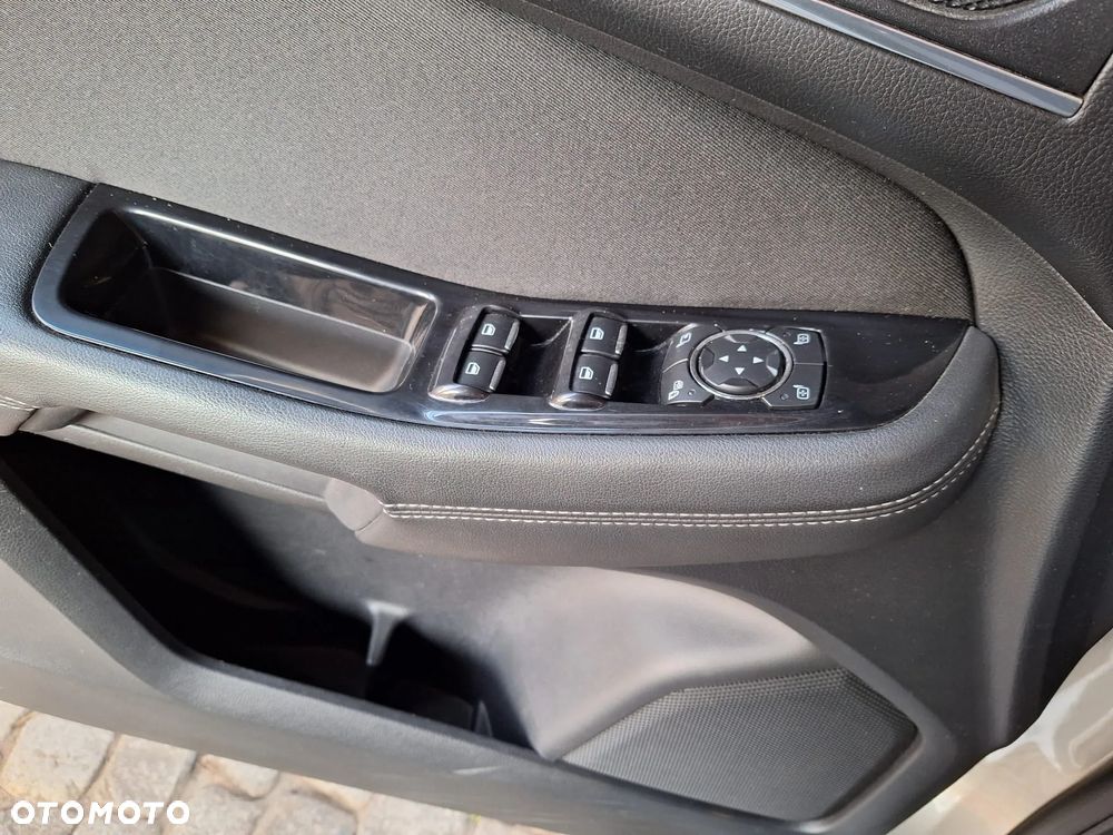 Ford S-Max 2.0 TDCi Trend - 11