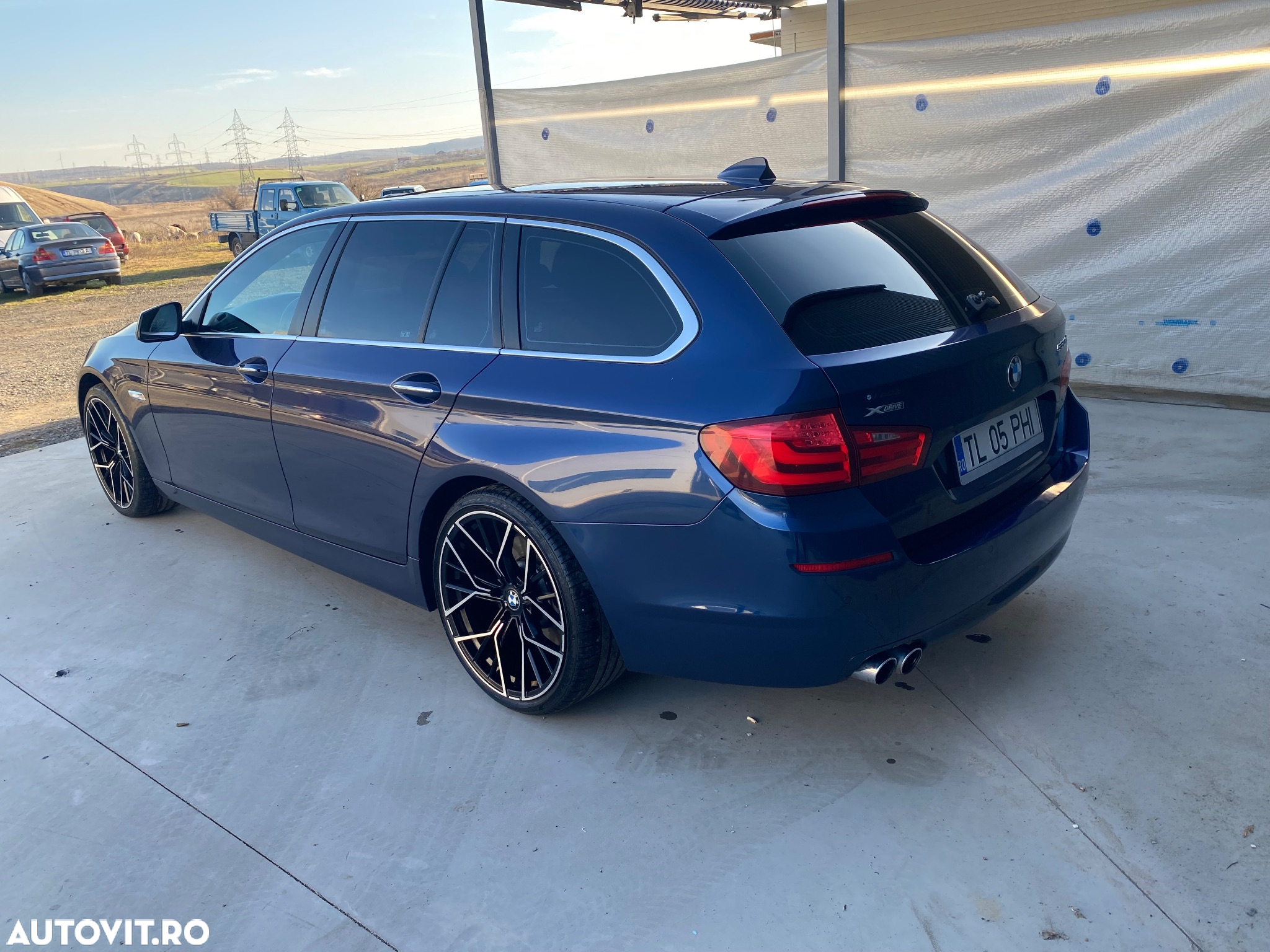 BMW Seria 5 530d xDrive Touring - 5