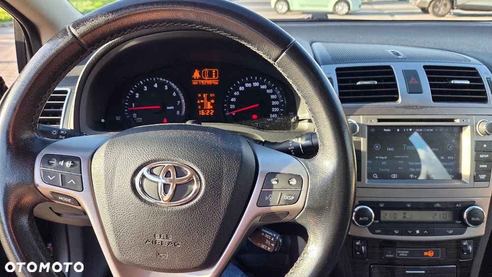 Toyota Avensis 1.8 Sol plus NAVI - 9