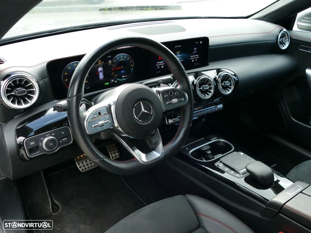 Mercedes-Benz CLA 250 e Shooting Brake AMG Line - 22